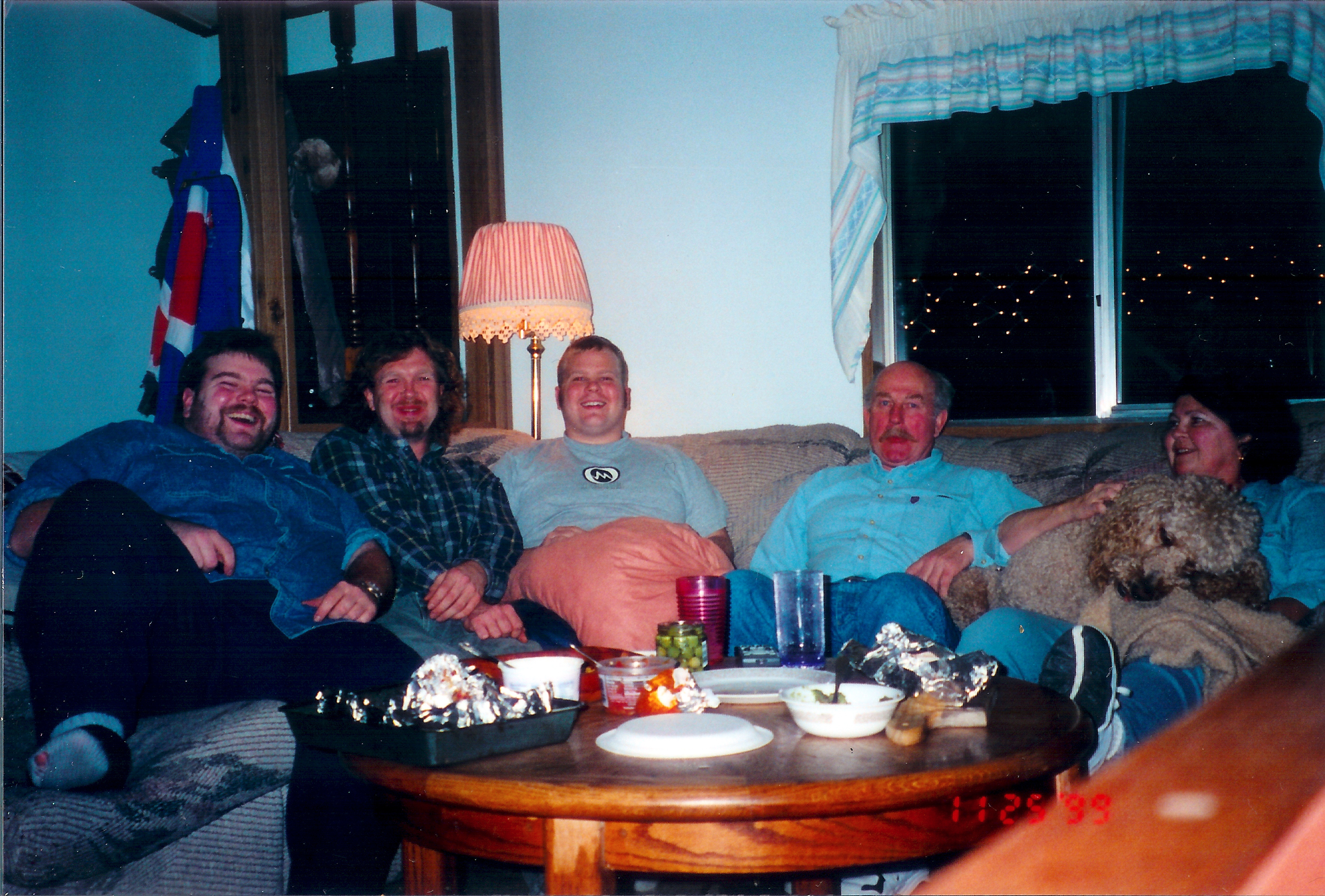 003-Family-at-Pauls.jpg